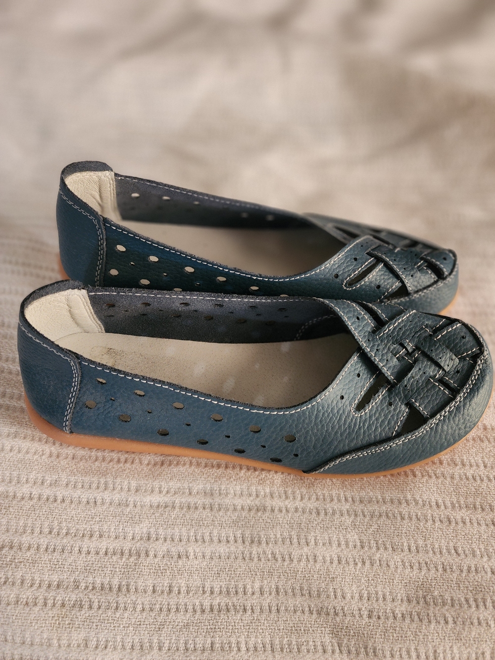 Like New Women’s Blue Perforated Leather Slip-On Flats